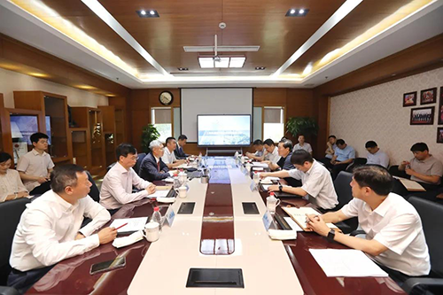 上海市委常委、浦东新戋戋委书记翁祖亮调研人生就是博官方网站生物医药