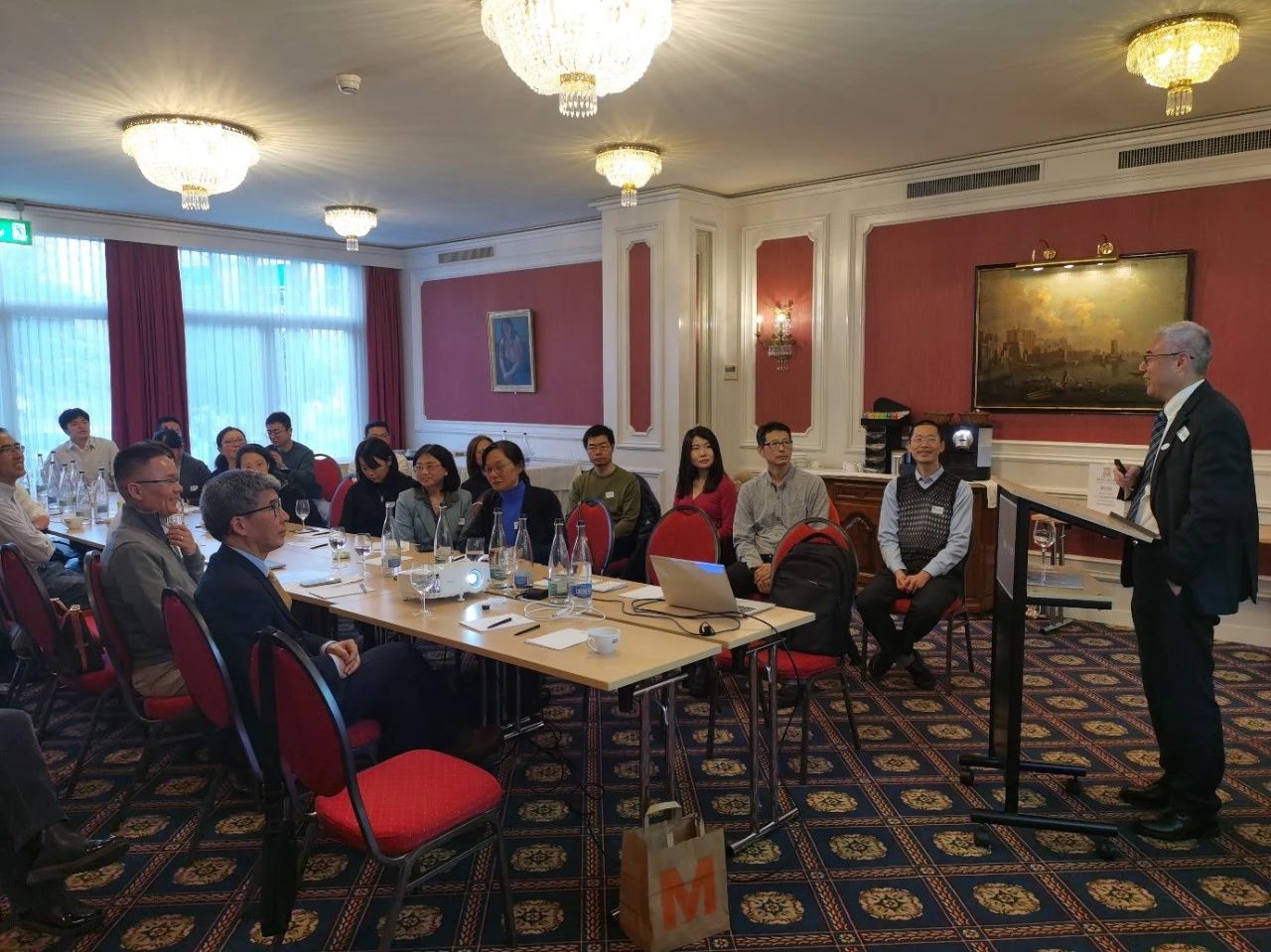 人生就是博官方网站协办的2025瑞士生物医药华人蛇年新春聚会圆满举行